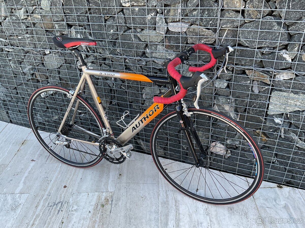 Author A 4402 koupeno 2012 Retro - 2