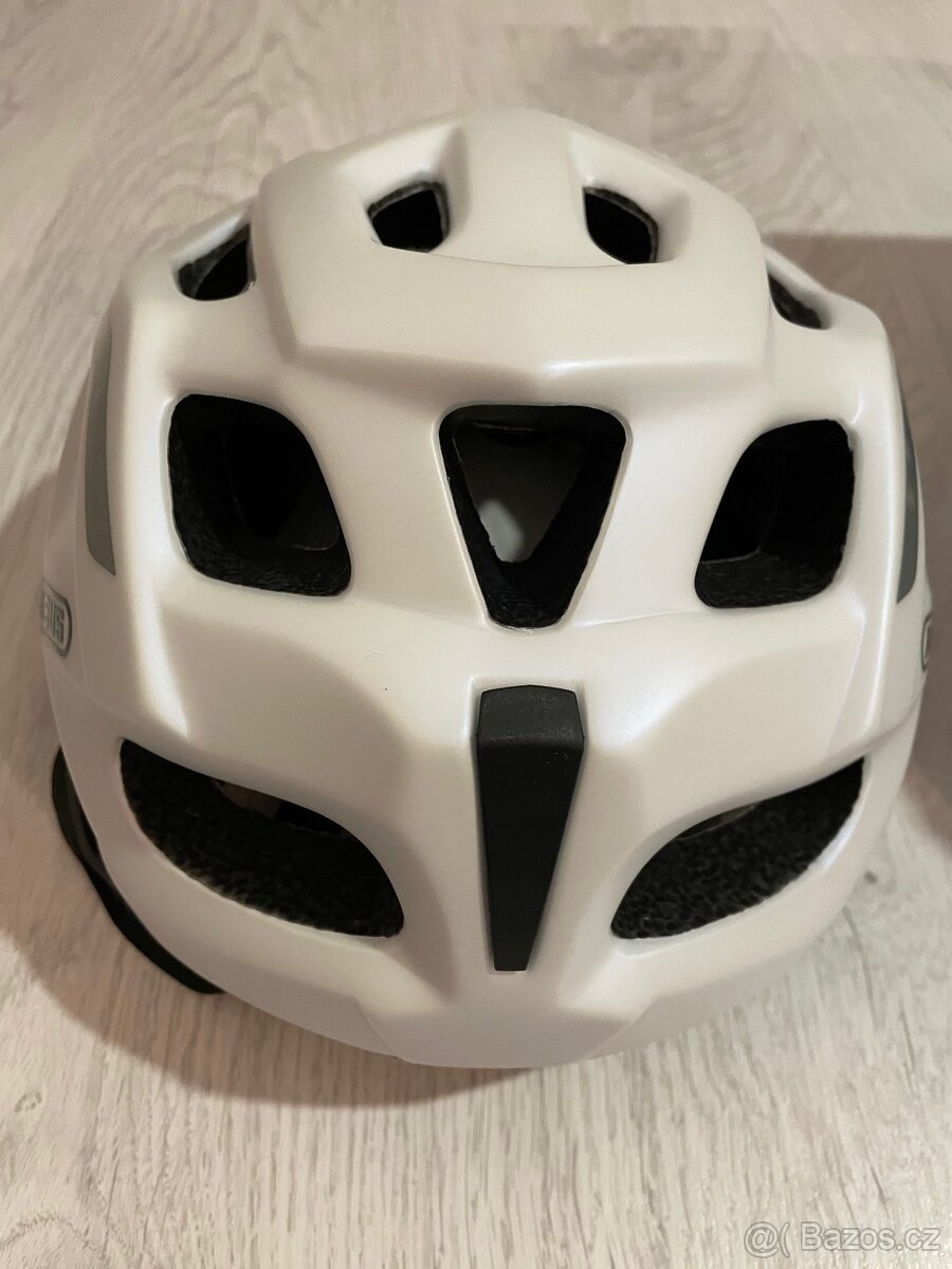 Cyklistická helma Abus MountK bílá 2020 - 2
