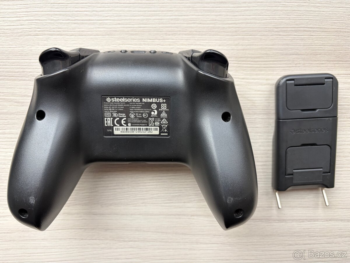 Ovladač Steelseries Nimbus+ pro iOS, iPadOS a tvOS - 2