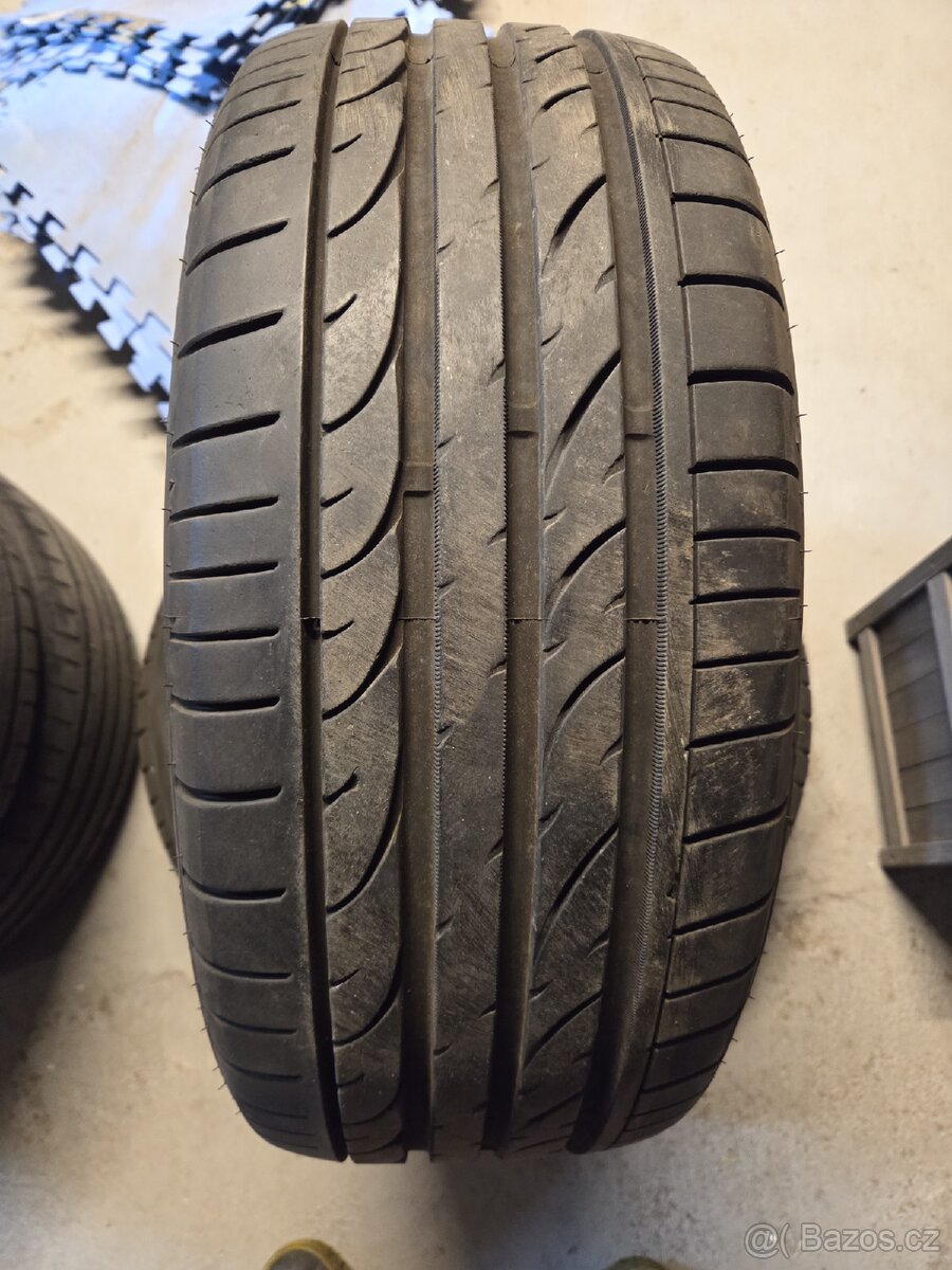 Letni pneu 225/45 r17 - 2