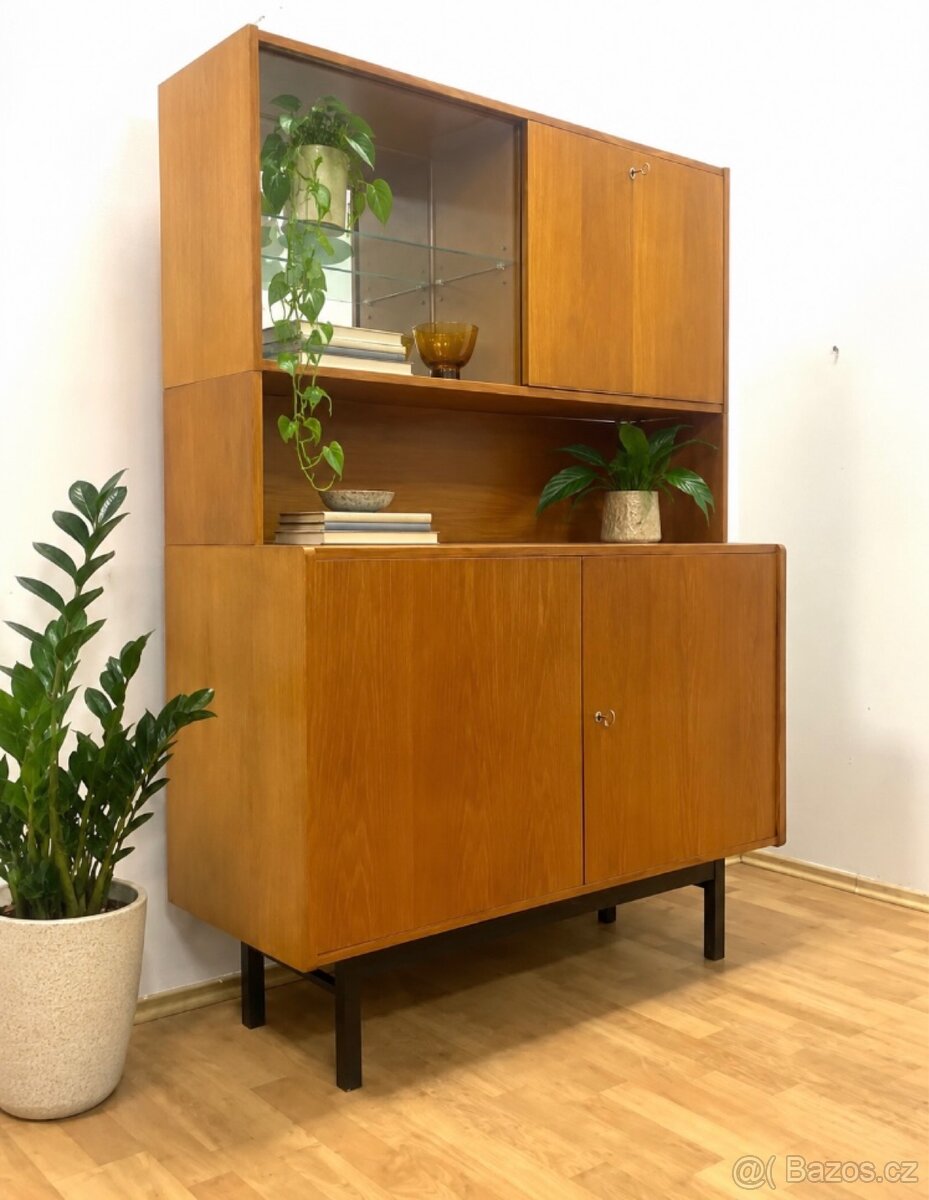 Retro komoda Jiroutek 60. léta // - 2
