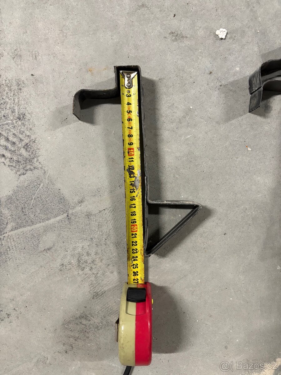 Protisněhový hák C-380, vhodné na Bramac tegalit - 2