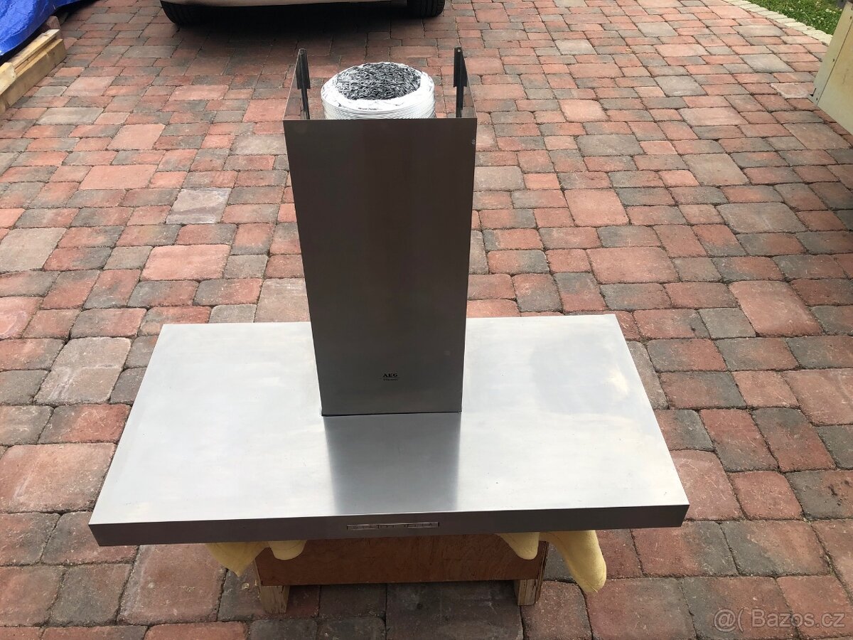 KOMÍNOVÁ Digestoř - AEG DD8695-M - 2