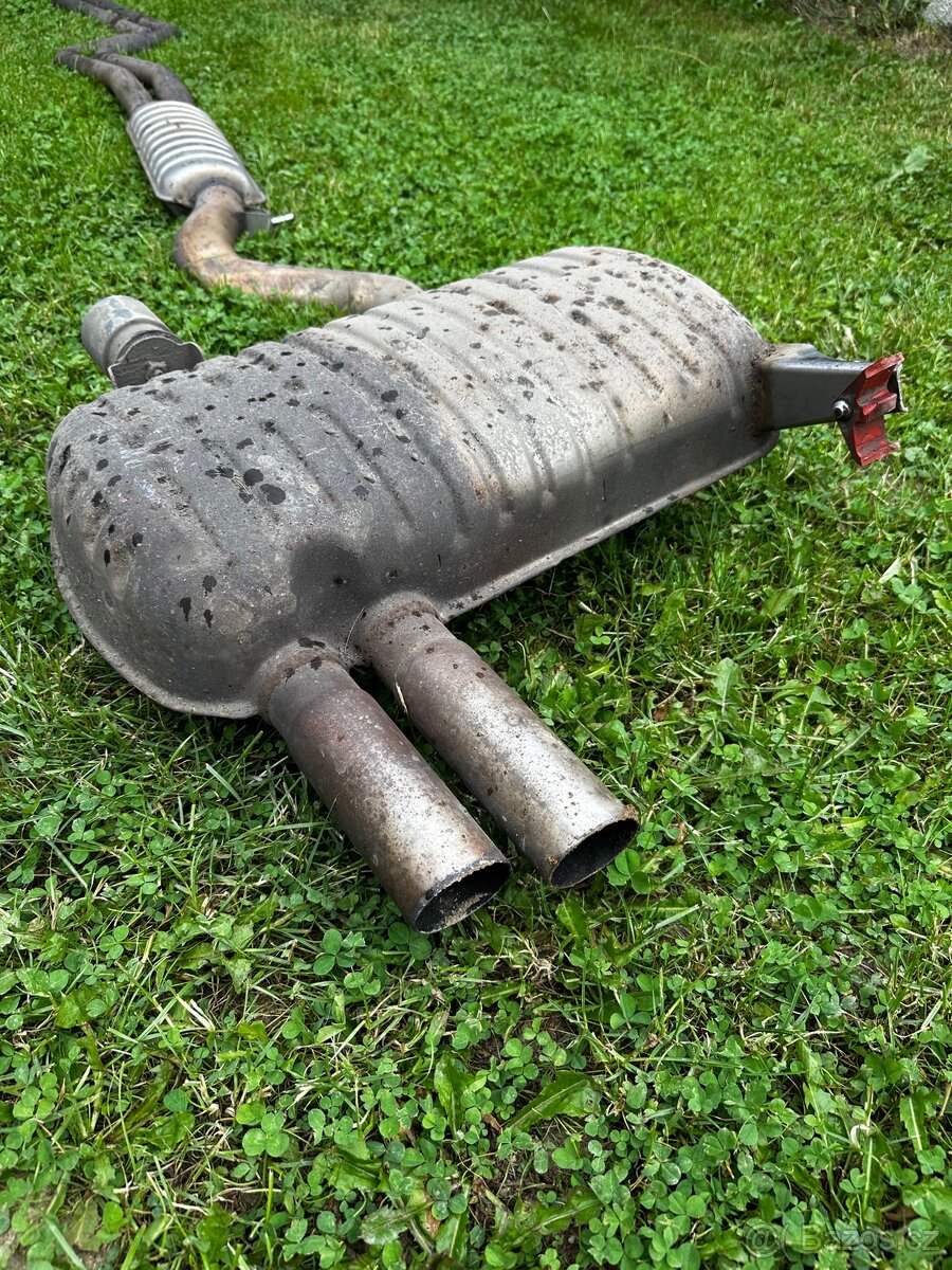 Výfuk BMW E90 325i (N52) - 2