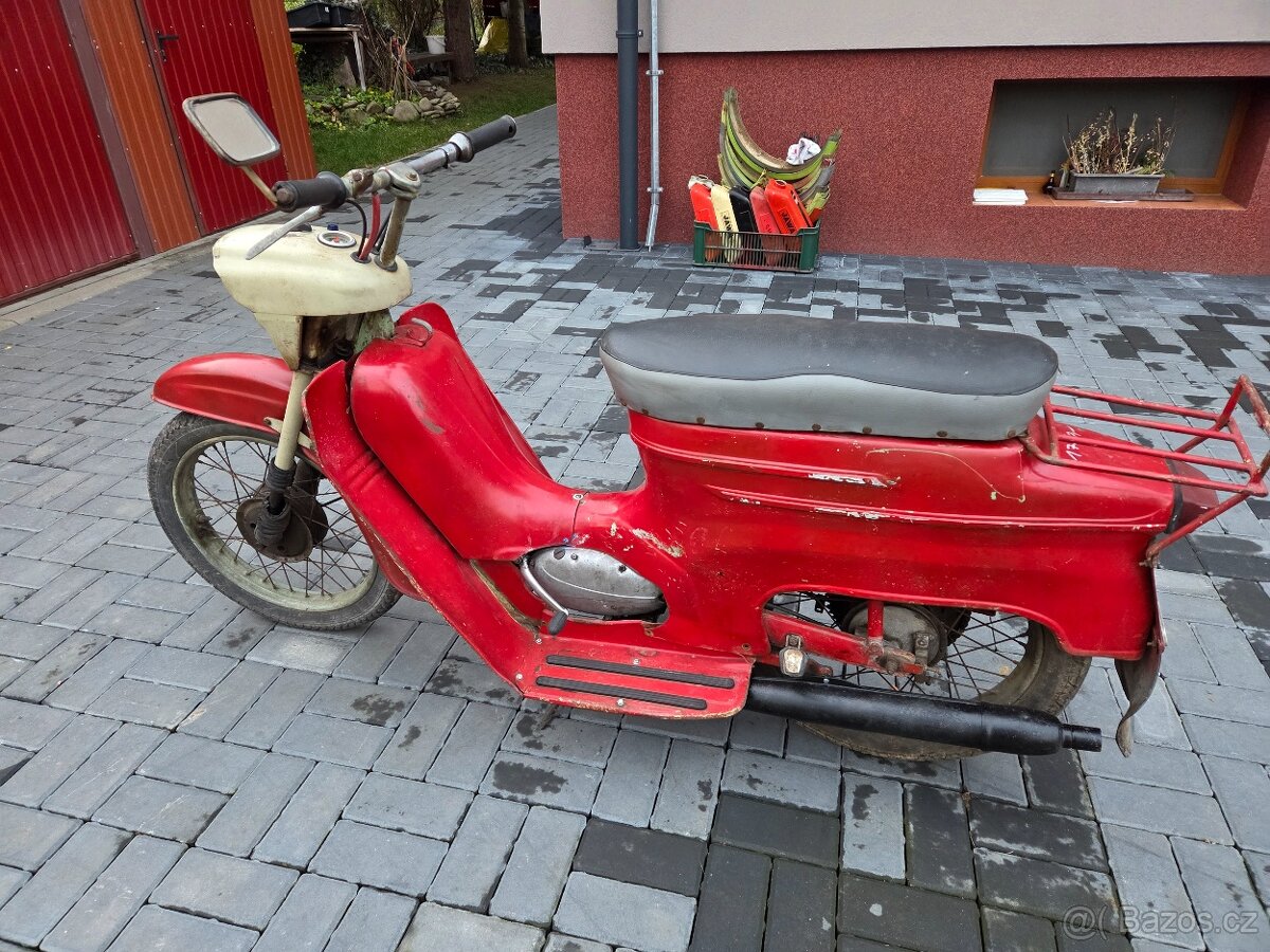 Jawa 20 Pionýr s maďarským TP, vývozní verze SUPER M20 - 2