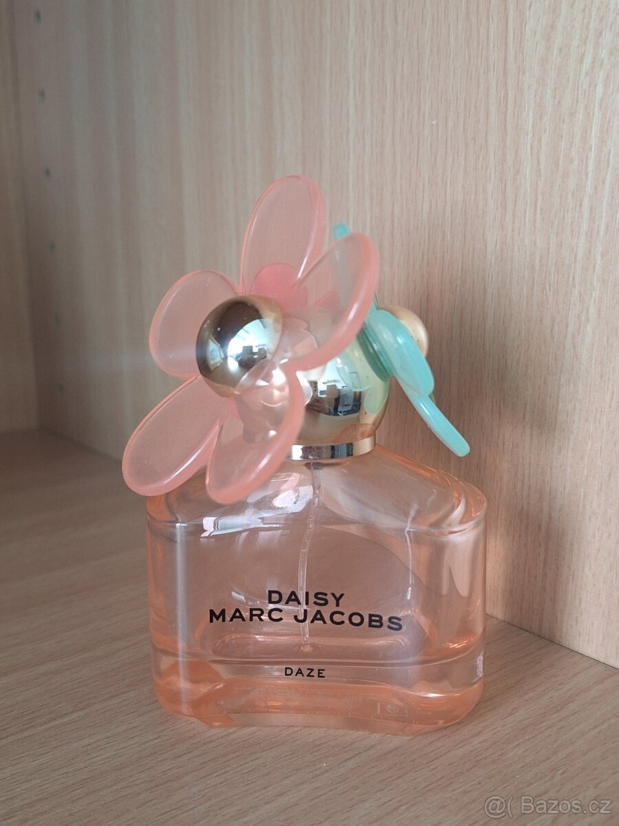 Prázdné flakony od značkových parfémů - 2