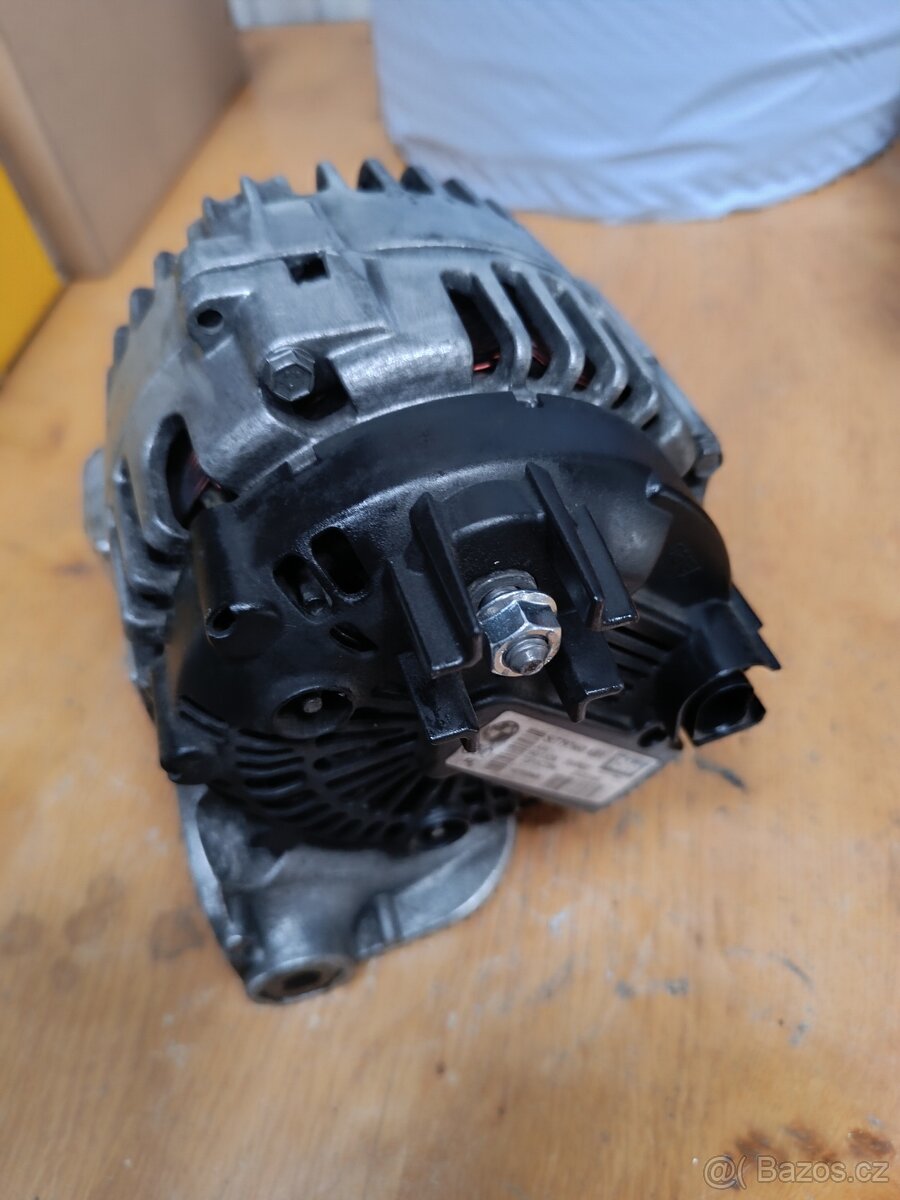 Alternátor BMW - 2
