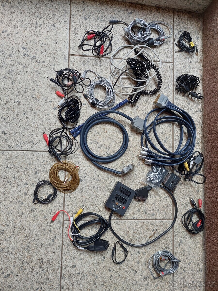 Nové SCART kabely + cinch kabely - 2