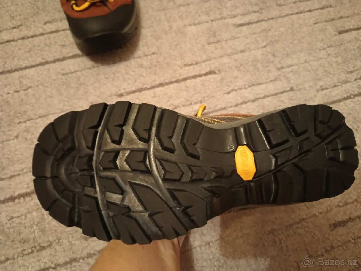 Boty Alpine pro,vel.37 - 2