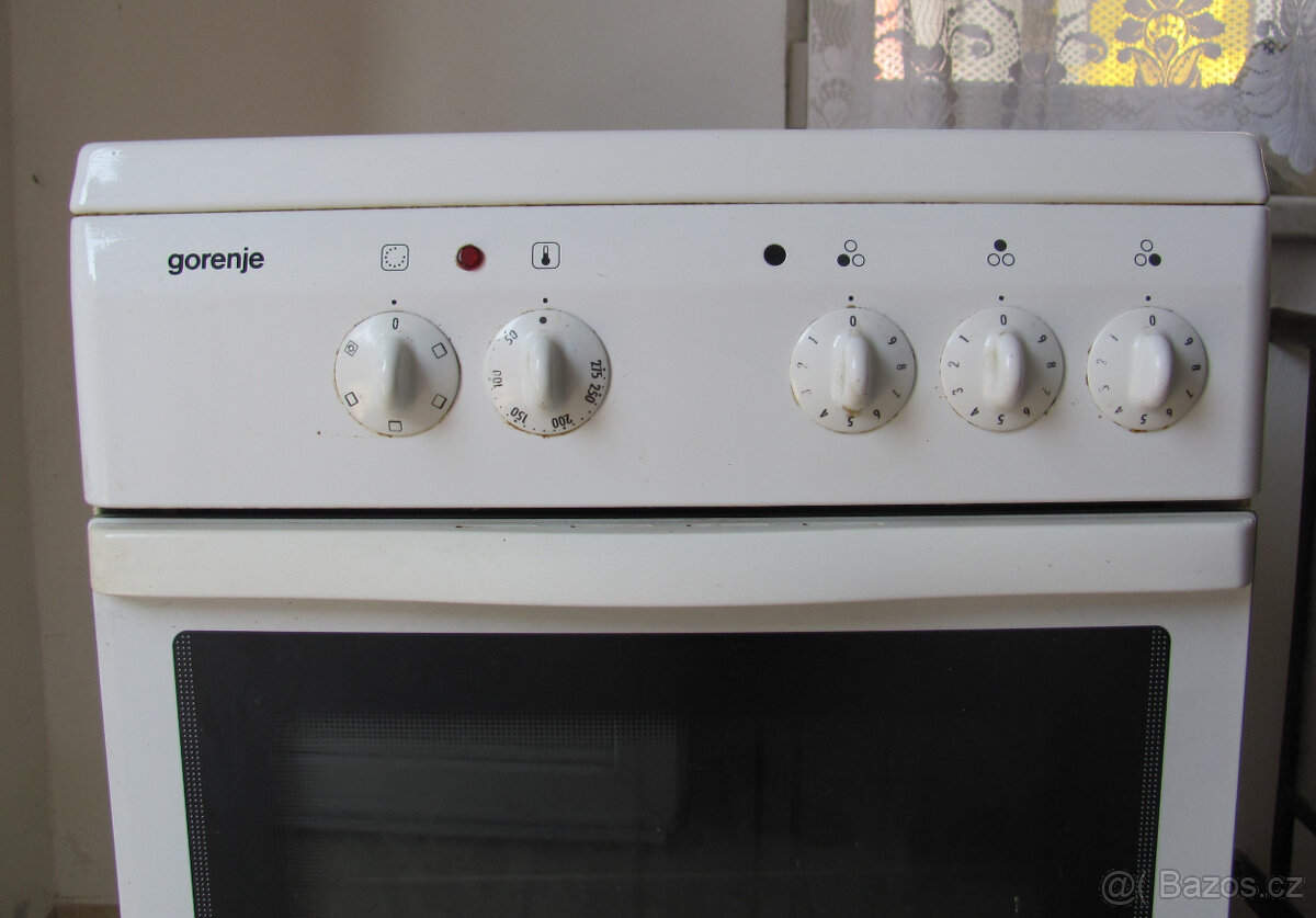 SKLOKERAMICKÝ SPORÁK GORENJE - 50cm - GRIL - 2