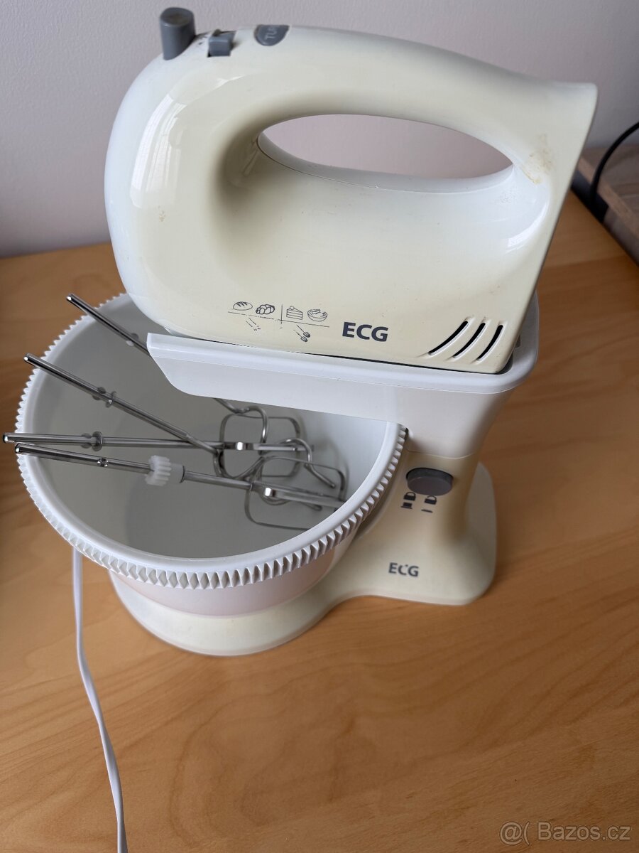 Predám mixér ECG - 2
