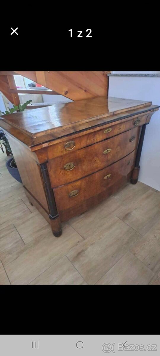 Starožitná komoda - 2