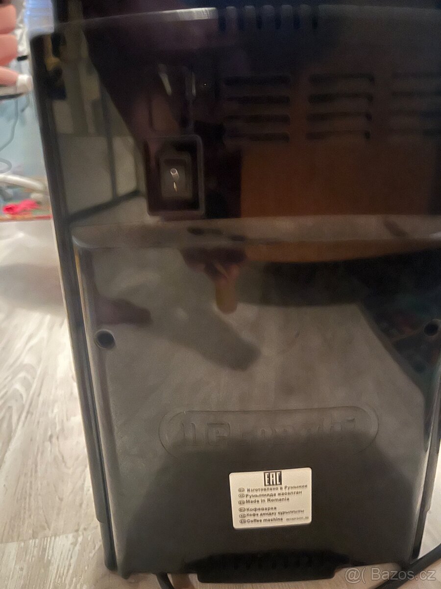 Kávovar delonghi - 2