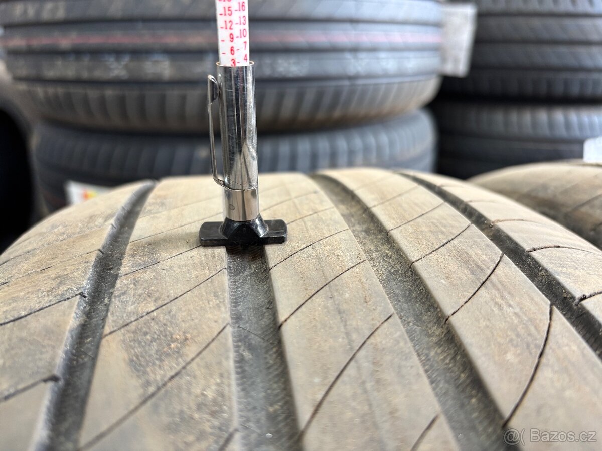 215/55 R18 99V - 2