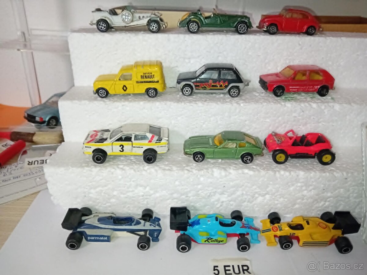 MAJORETTE - 2