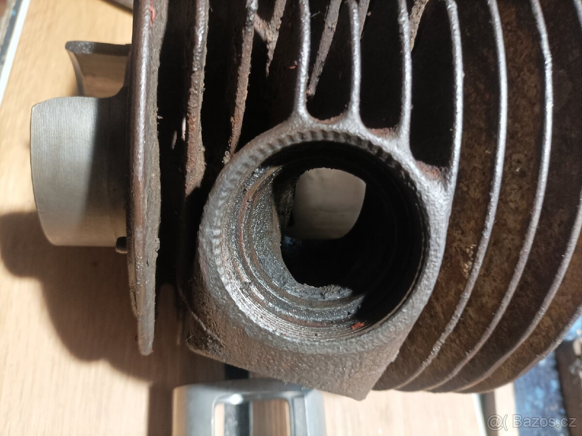 Jawa panelka díly motoru - 2