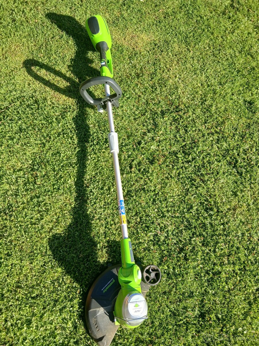 Křovinořez Greenworks 40V aku - 2