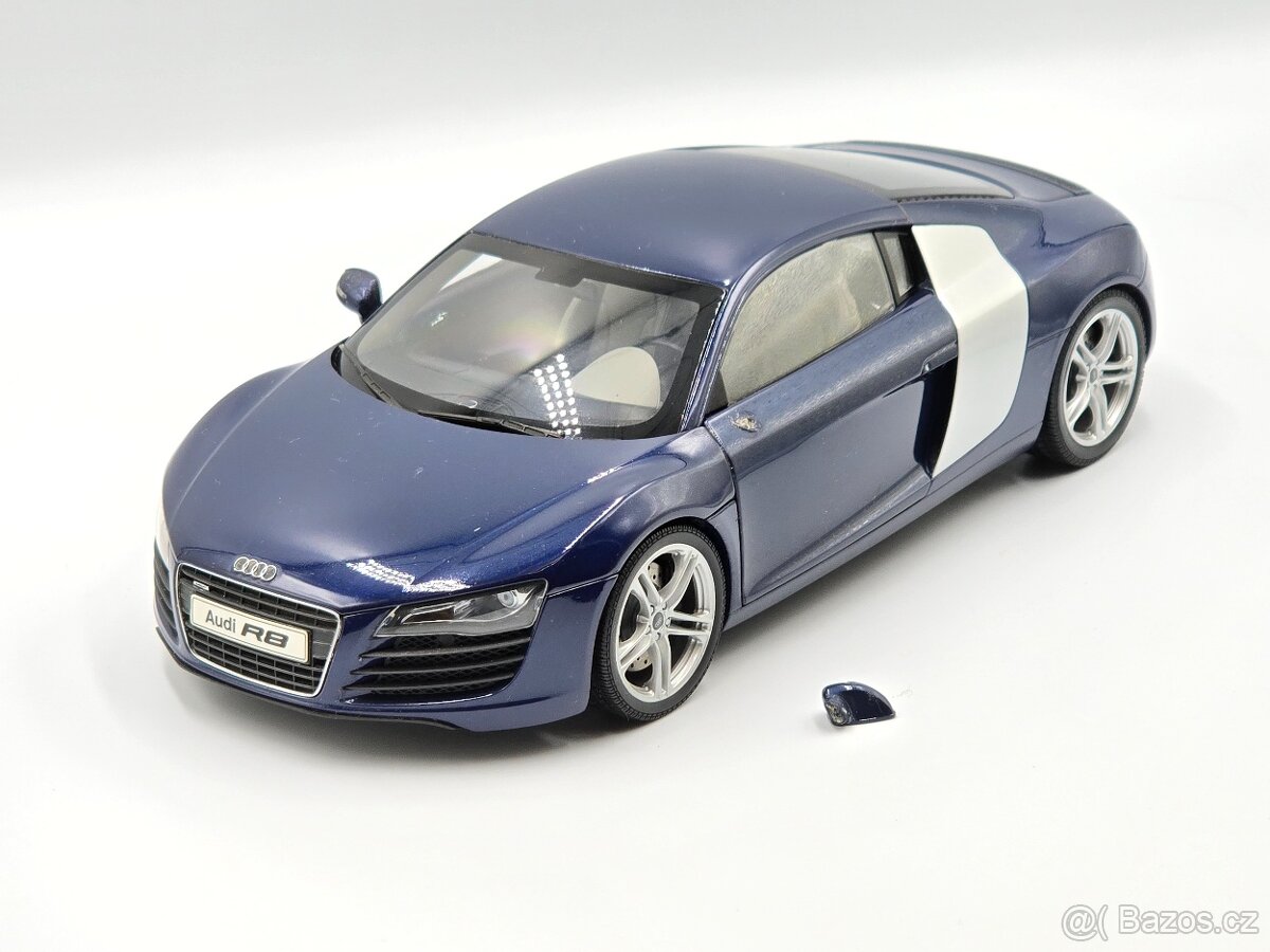 Auri R8 1:18 Kyosho - 2