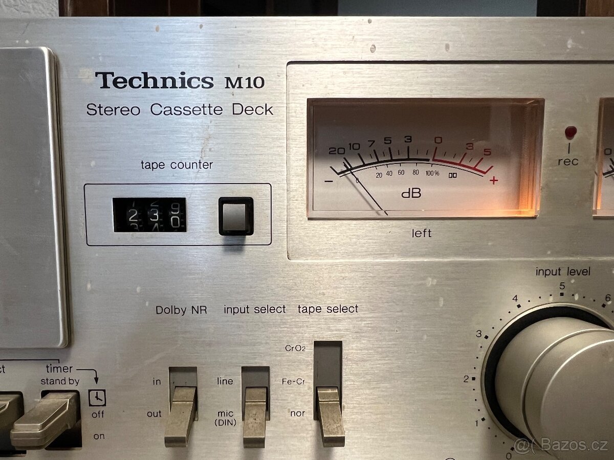 Technic M10 casette deck - 2