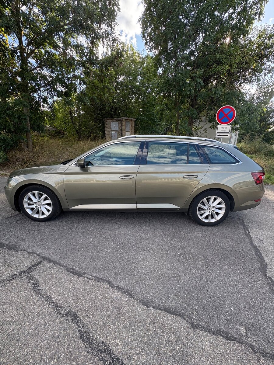 Škoda Superb III (2016) 2.0 TDI DSG - 2