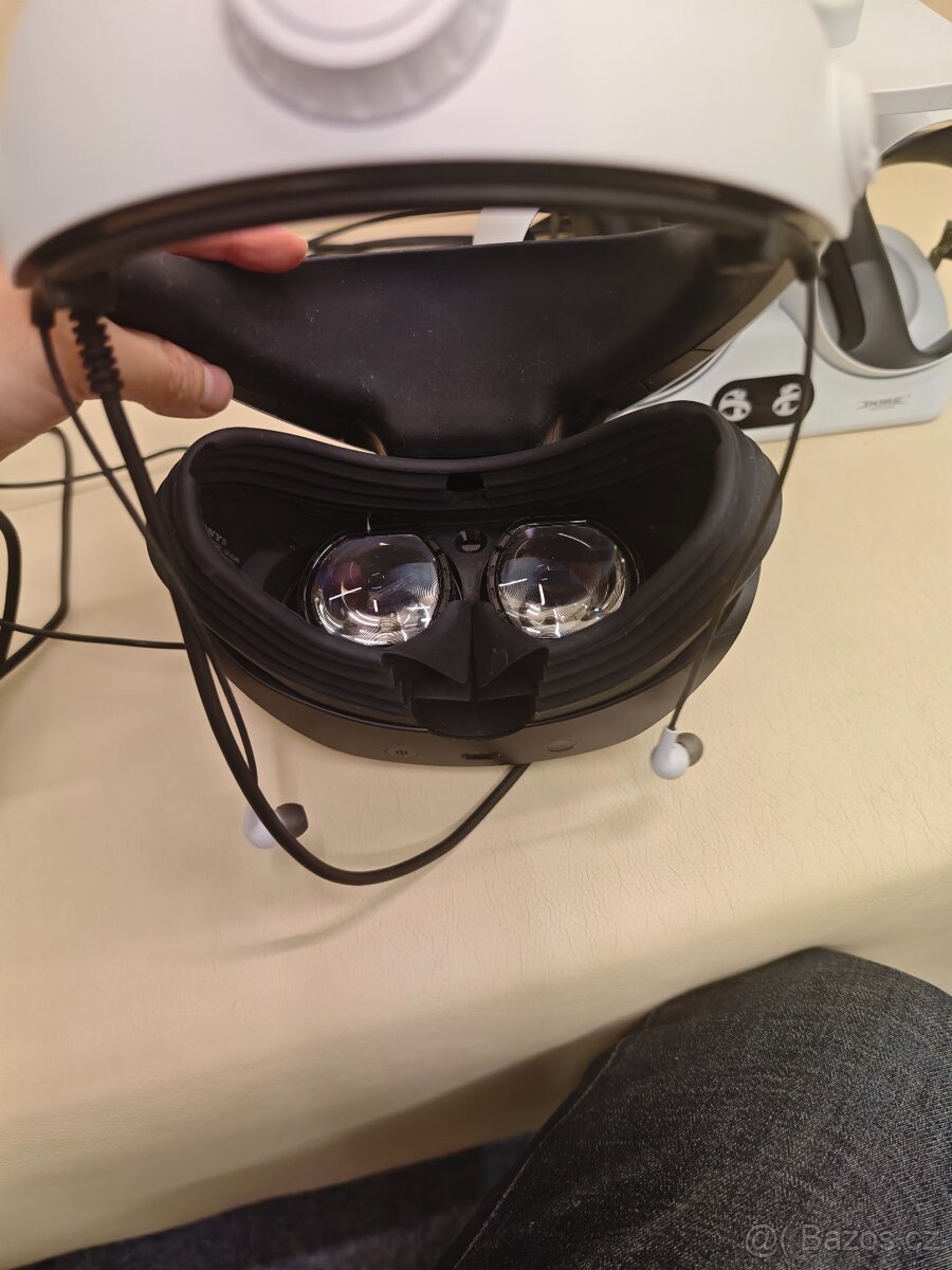 Sony PlayStation VR 2 + PC ADAPTÉR + NABÍJECÍ STOJÁNEK - 2