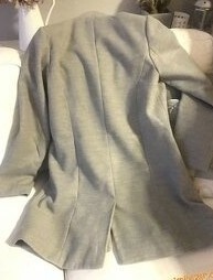 Nádherný světle šedý dámský kabát vel. 38 - 2