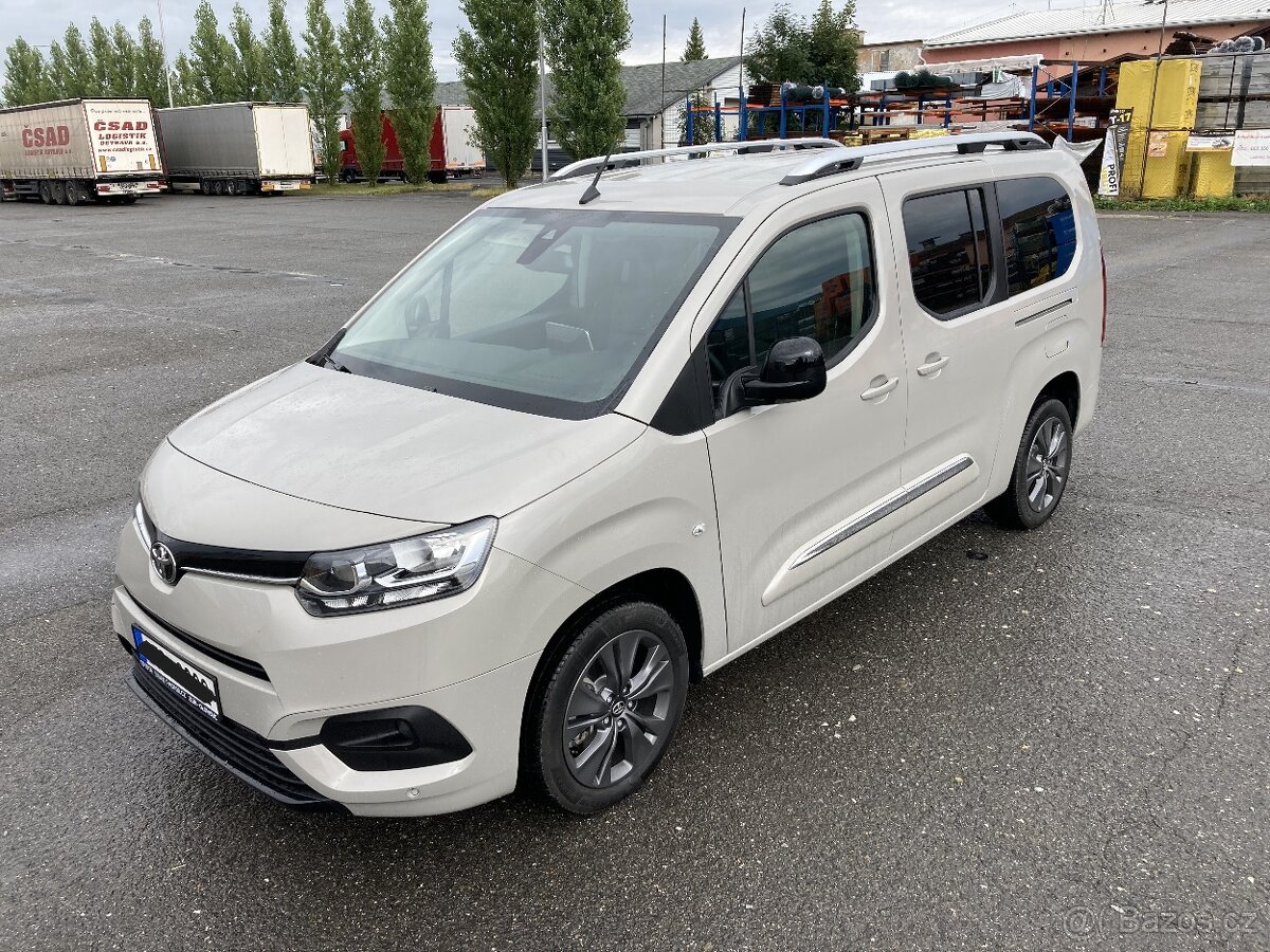 Toyota Proace City Verso-Long-7 míst-Man/1,5D/96kW-07/2022 - 2