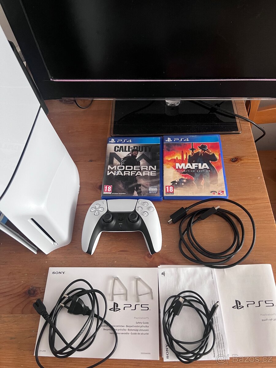 PS5 Slim 1TB v záruce + Mafia a Call of Duty - 2