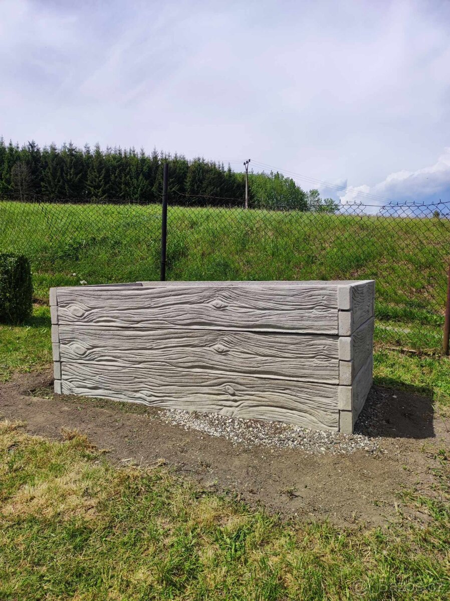 Betonový vyvýšený záhon - 2