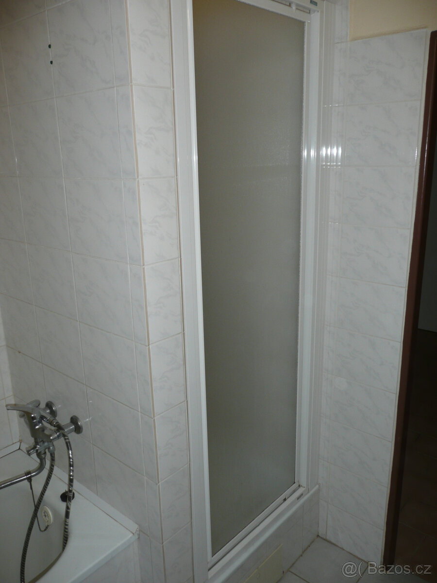 kOUPELNOVÁ ZÁSTĚNA DO SPRCHY - 2
