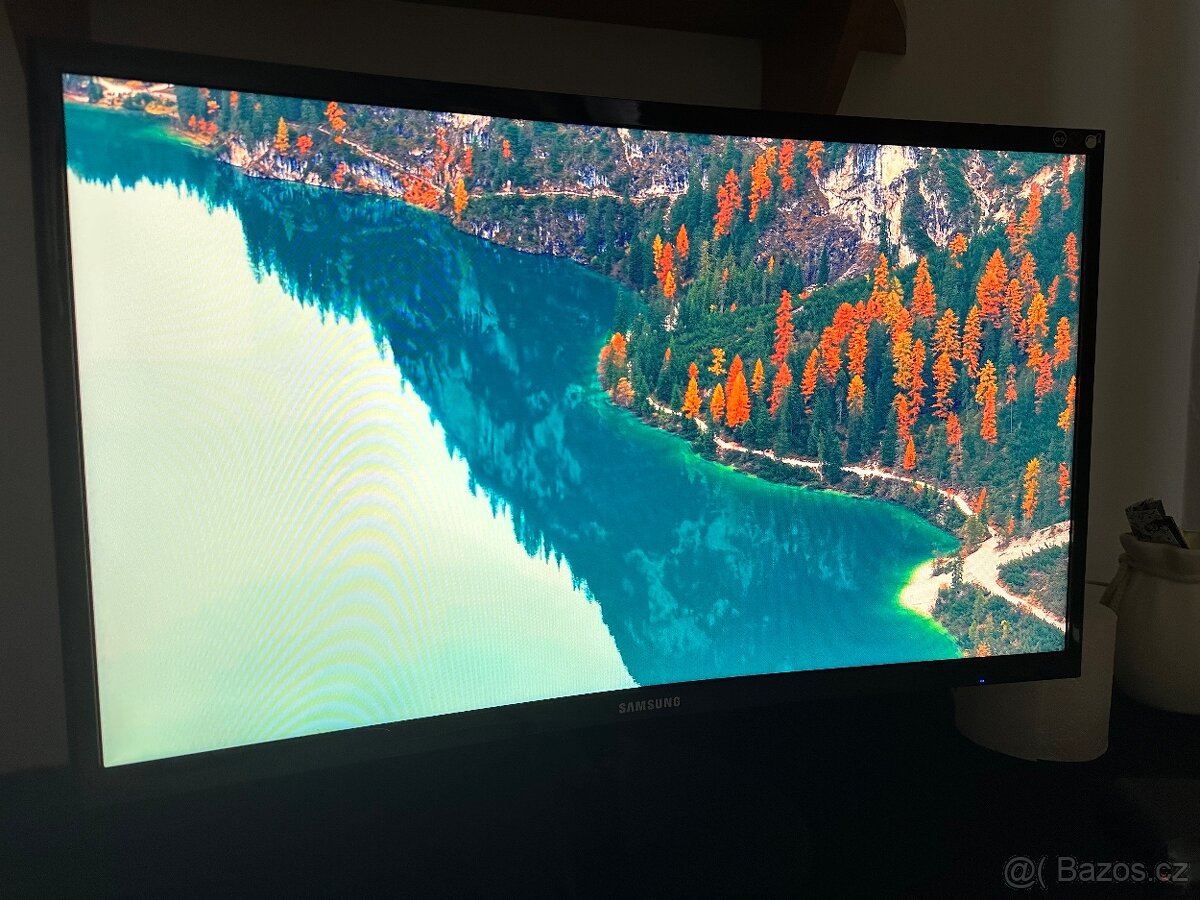 Monitor 24" SAMSUNG C24F390FHU - 2