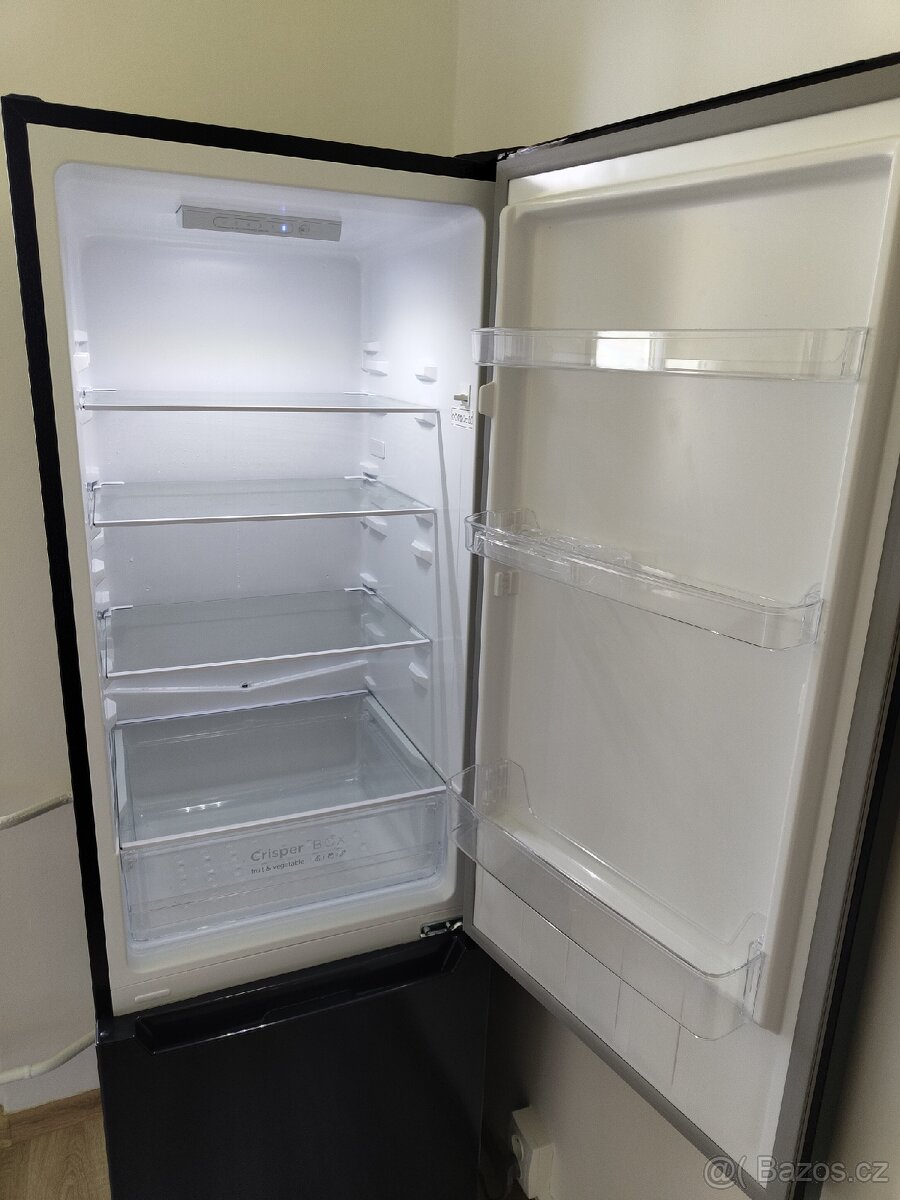 prodám lednici Concept - 2