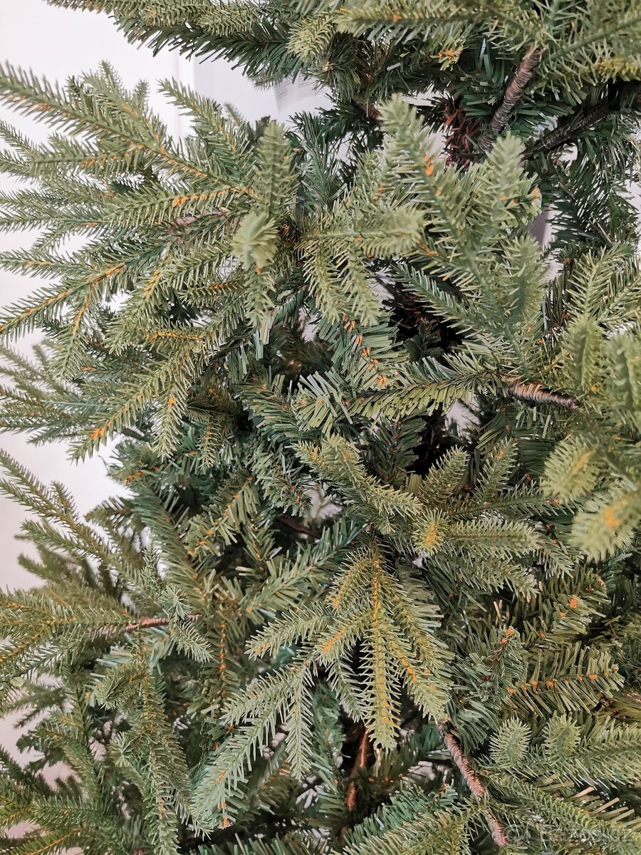 Vánoční stromeček 180cm, PE + PVC - 2