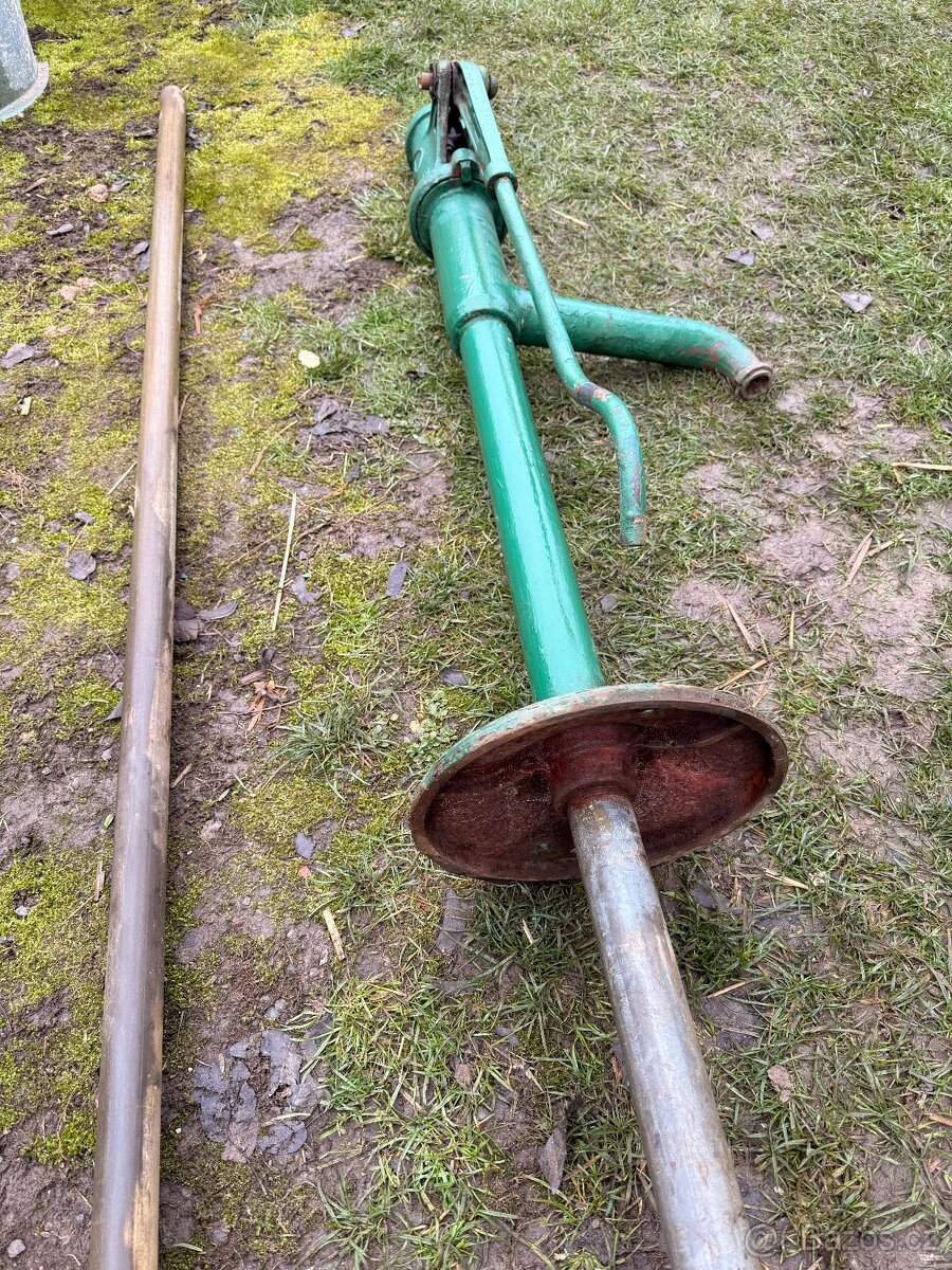 Ruční pumpa - 2