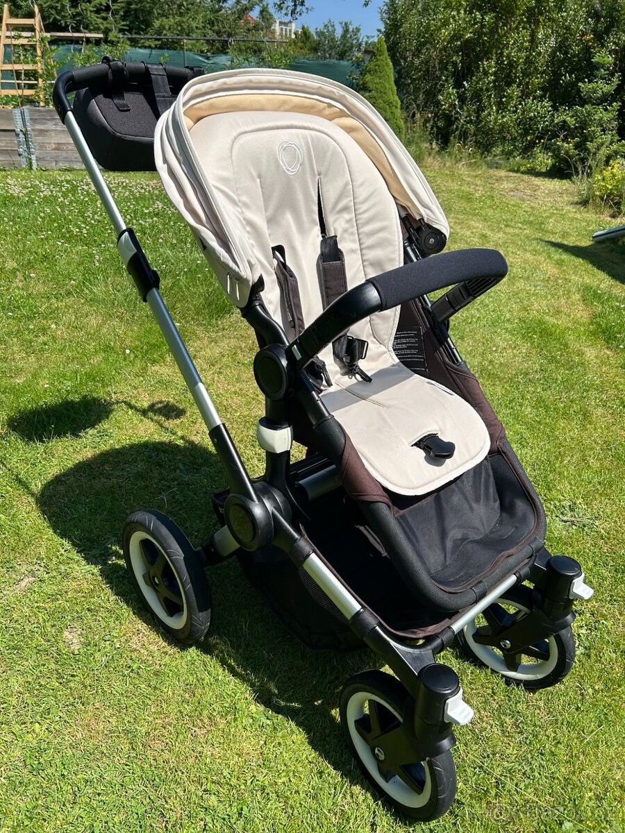 Kočárek Bugaboo Buffalo s bohatým příslušenstvím - 2