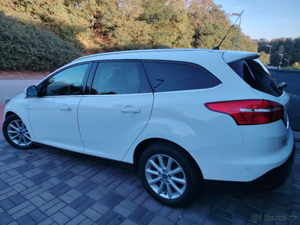 Ford Focus 1.0- - 92KW/125HP - - EcoBoost Titanium - 2