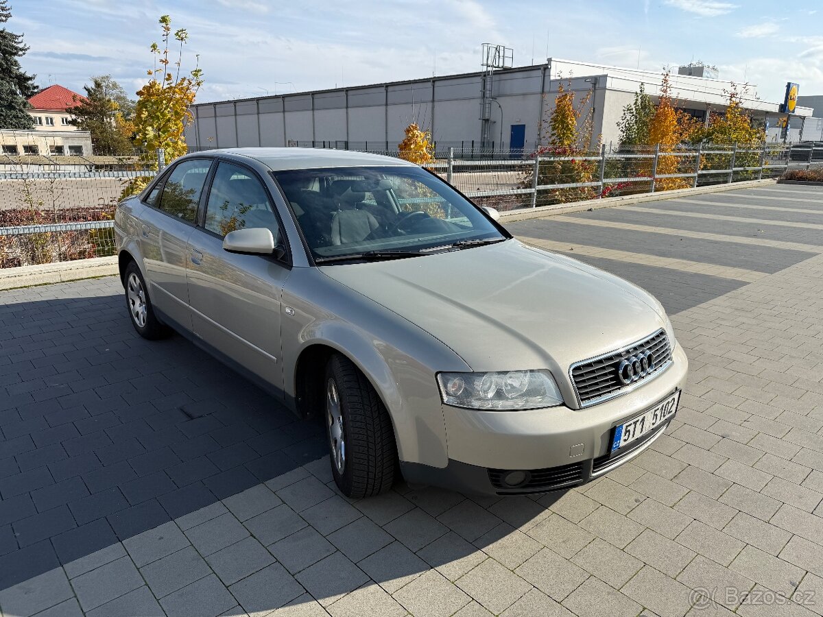 AUDI A4 1,9 TDi 74kW - 1.maj ČR - STK 2/2027 - 2