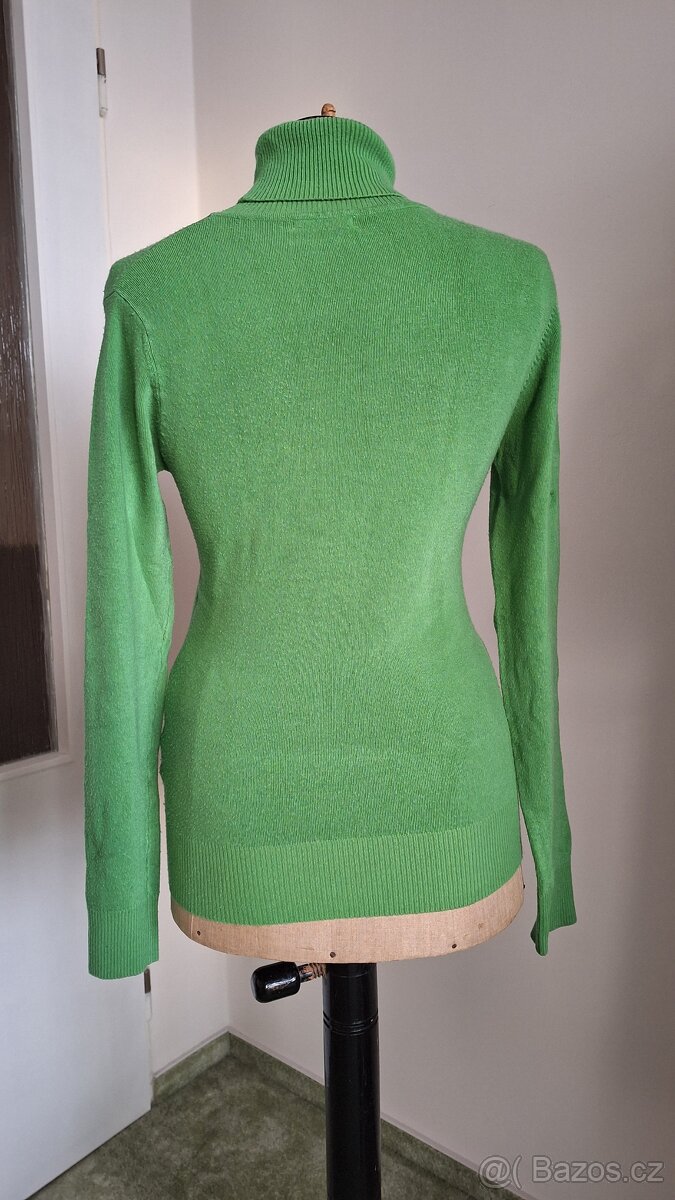 Dámské oblečení - 2