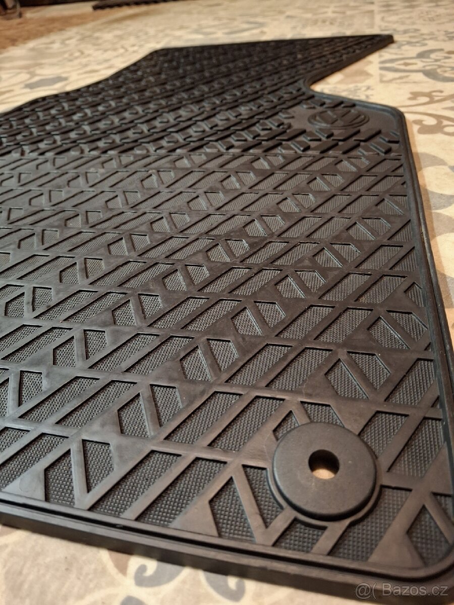 VW Transporter T4 gumový koberec spolujezdce - 2