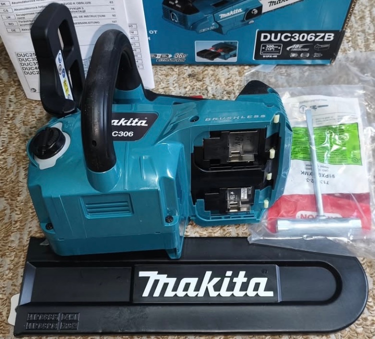 Makita DUC306ZB - 2