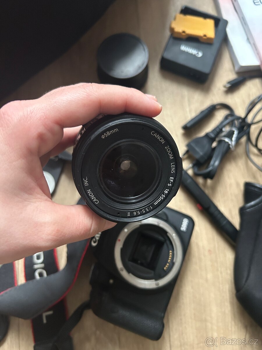 Digitální zrcadlovka Canon EOS 500D + 2 objektivy + přísluše - 2