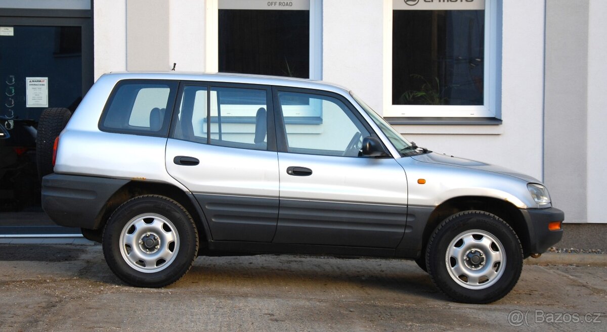 Toyota RAV4 2.0i benzin 4x4 - 2