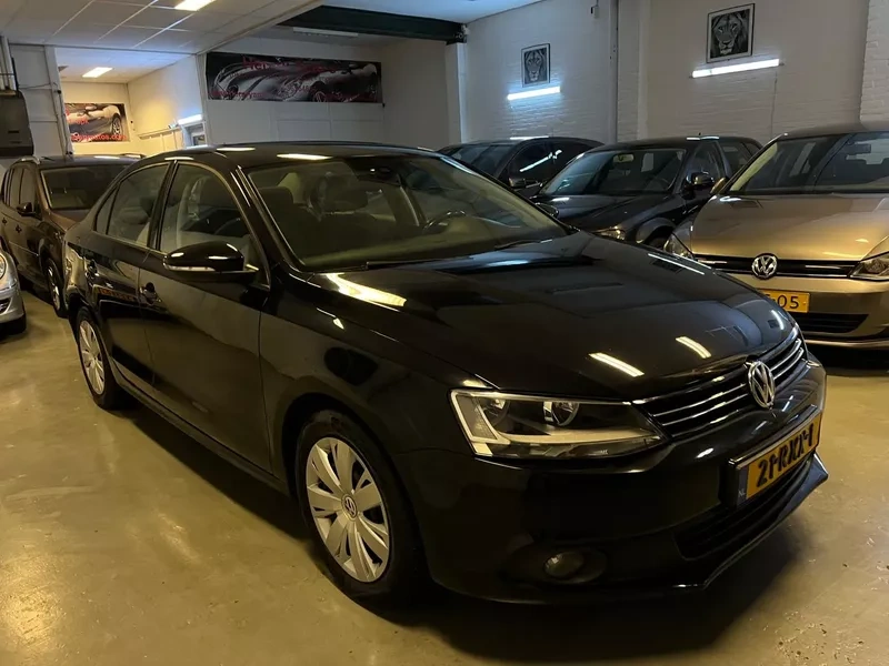 VW JETTA 1.2 TSI TOP STAV 2011 - 2