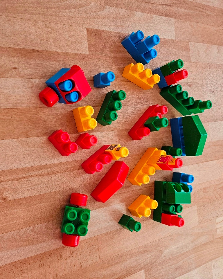 Stavebnice plastová - 2