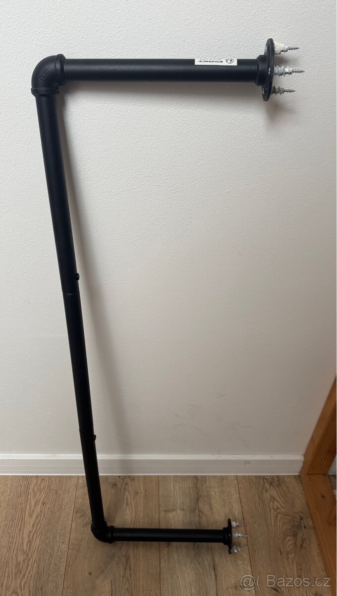 Věšák trubkový - 2