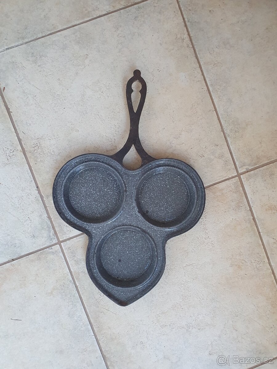 Starožitný lívanečník - 2