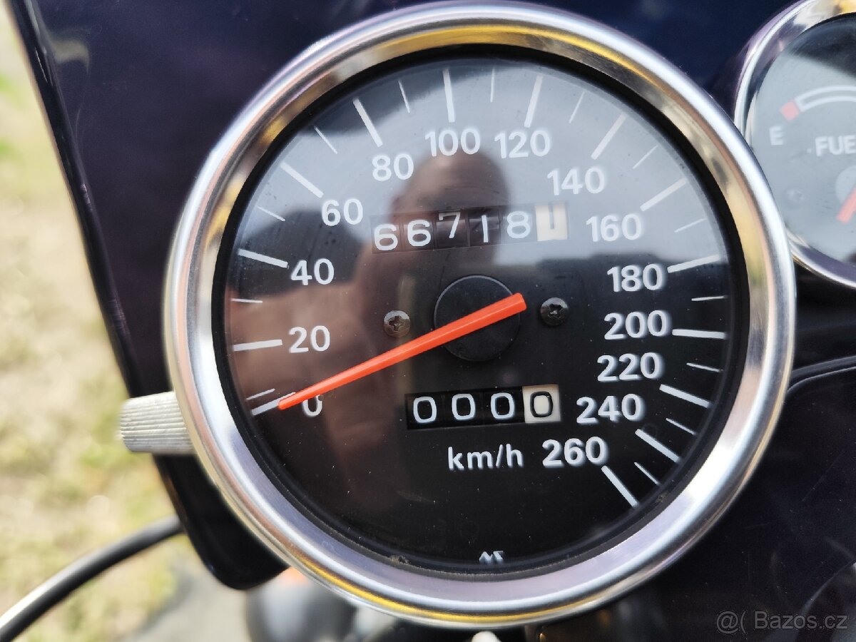 Suzuki GSX 1100G - 2