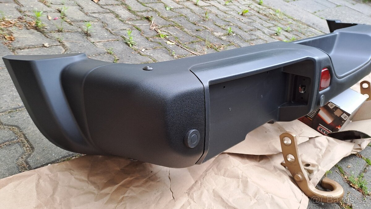 Jeep Wrangler zadní nárazník - 2