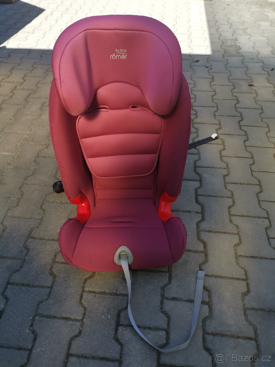 Prodám autosedačku Britax Römer advansafix III SICT - 2
