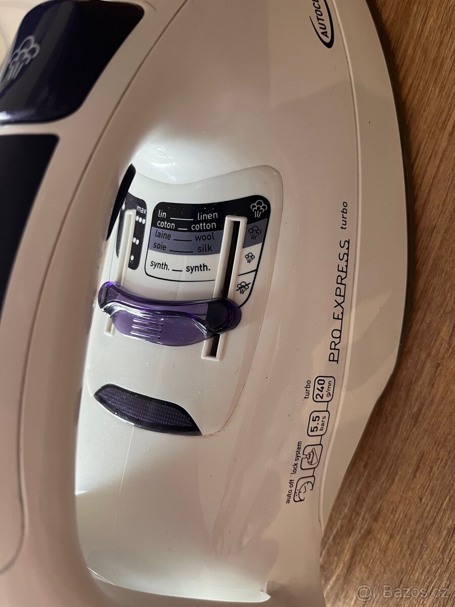 Žehlička s Parním Generátorem - 2